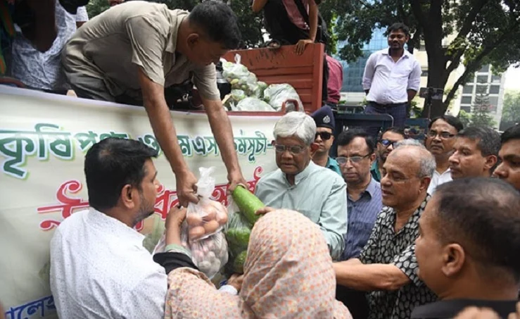 রাজধানীর যেসব পয়েন্টে সুলভে মিলবে আলু পেঁয়াজ ডিমসহ ১০ কৃষিপণ্য